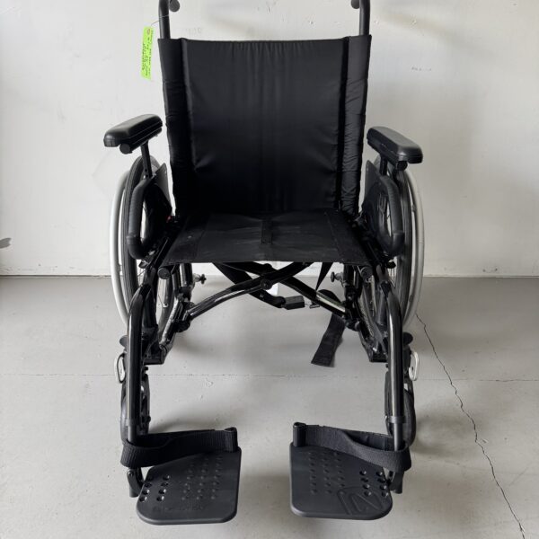 Helio A7 Wheelchair 20"x16" including foam cushion