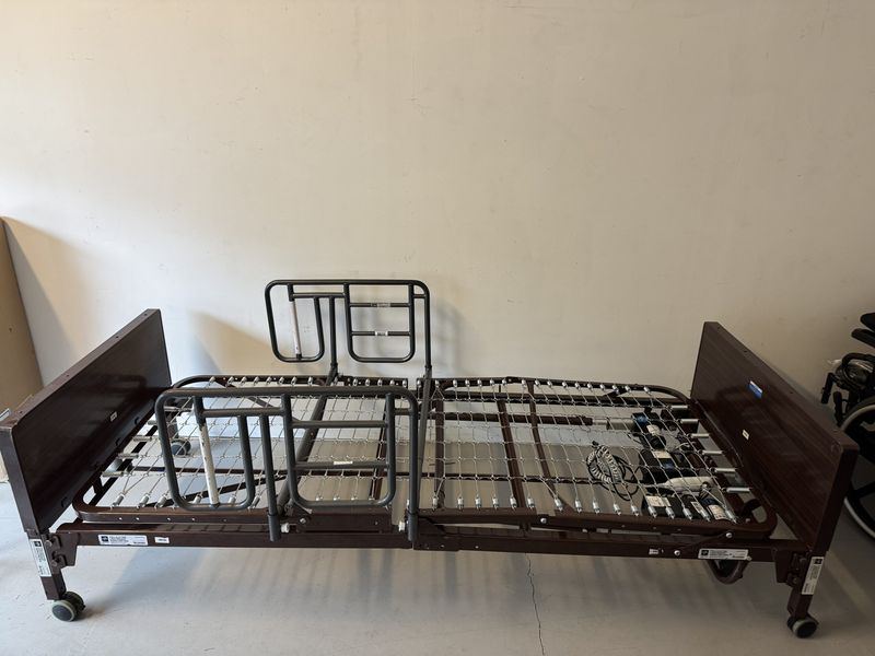 Used full-electric hospital and adjustable beds, Victoria BC