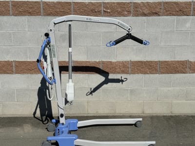 Hoyer Advance Lift — used patient lift