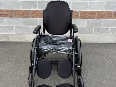 Neox Tilt chair 18x18 — used tilt-in-space wheelchair
