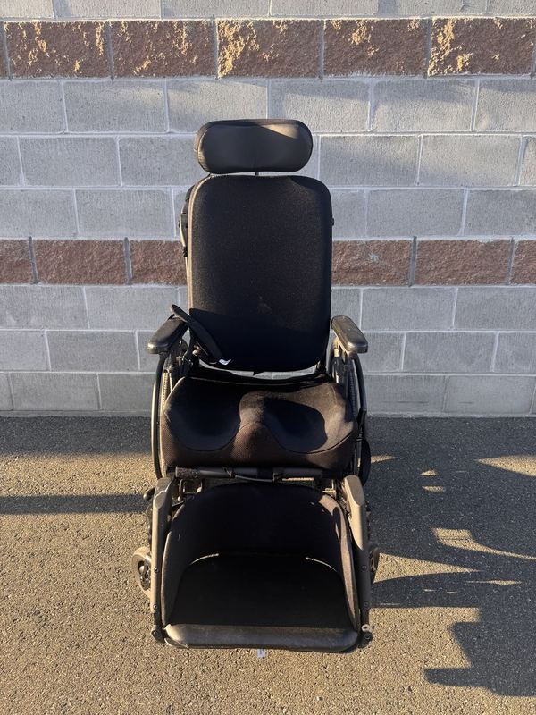 PDG Fuze T50 Tilt Chair 18X20 — used tilt-in-space wheelchair